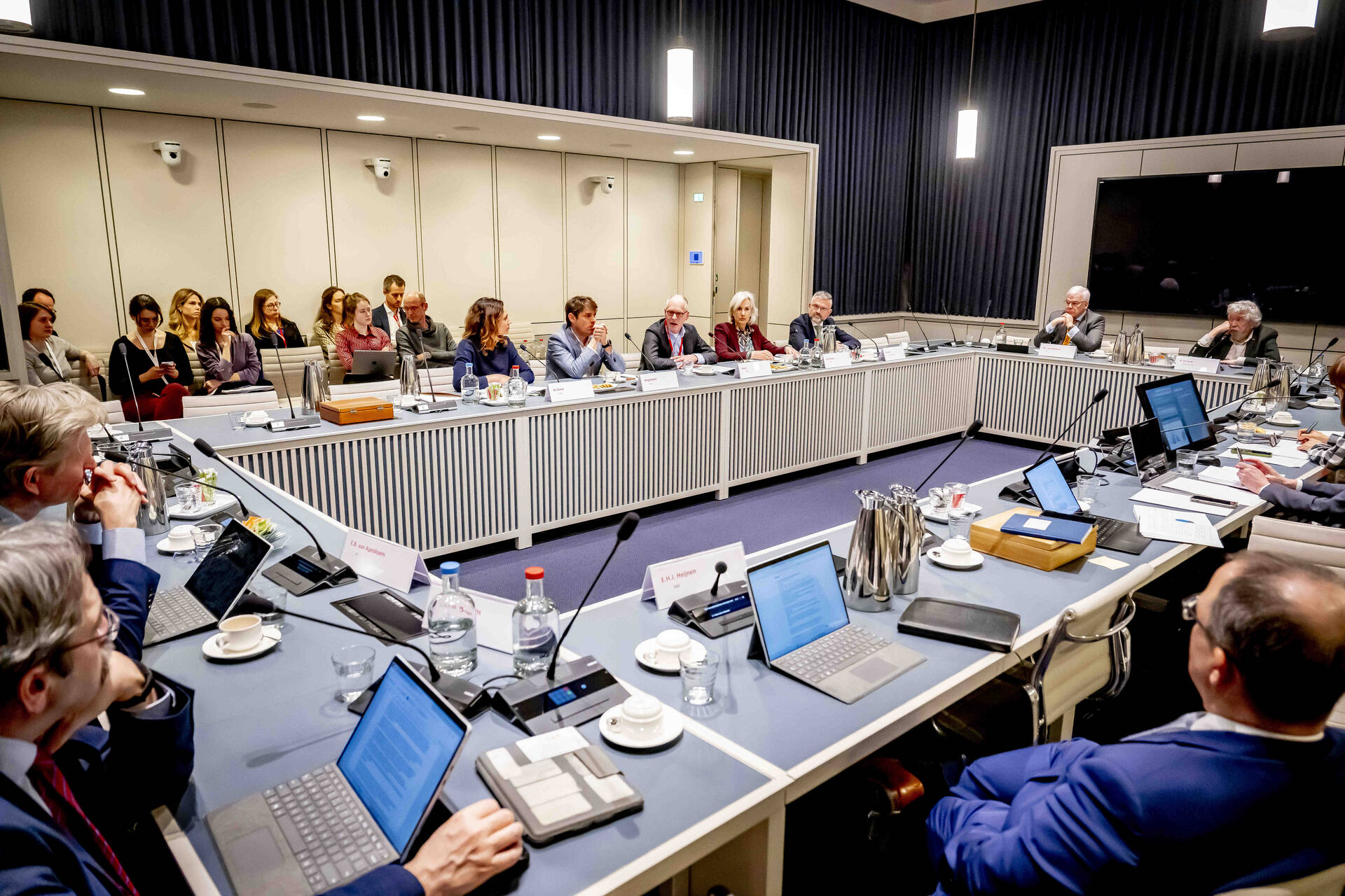 Kamerleden vroegen onder andere naar de toegankelijkheid van de informatie voor alle pensioengerechtigden