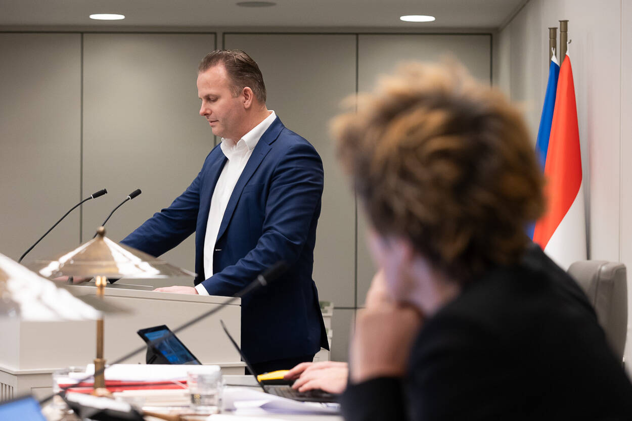 Senator Van den Oetelaar (FVD)