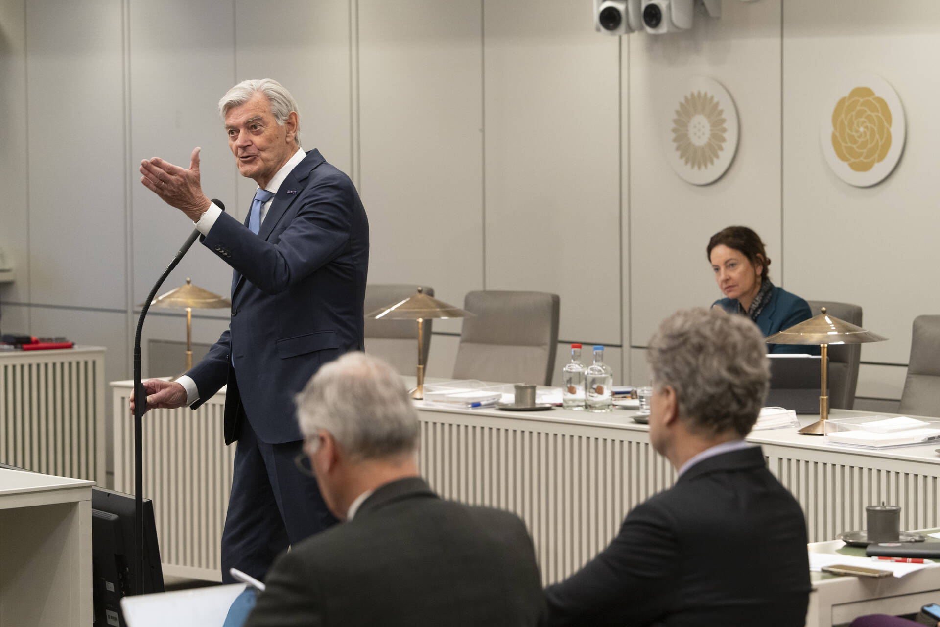 Senator Van Rooijen (50PLUS) bij de interruptiemicrofoon