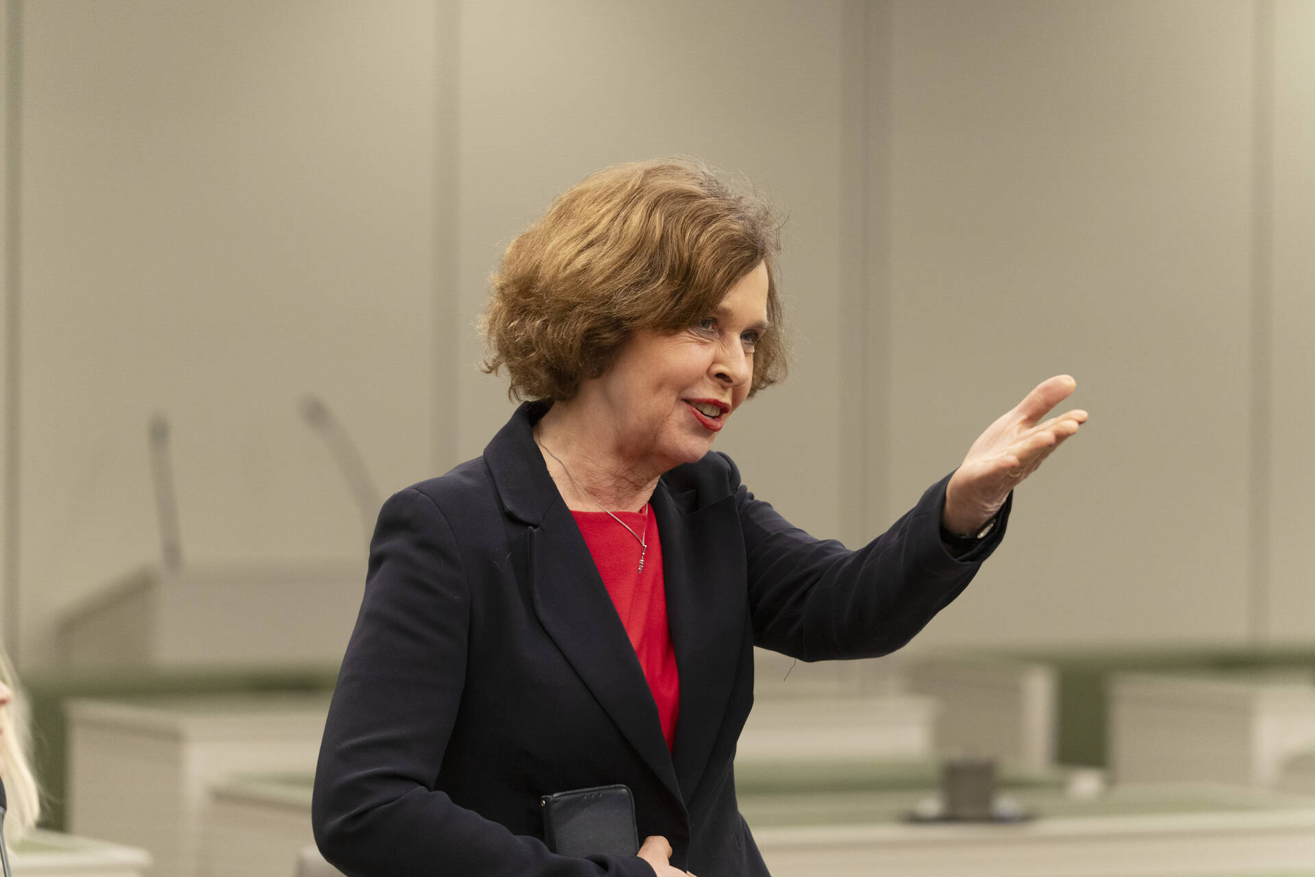 Senator Moonen (D66) bij de interruptiemicrofoon