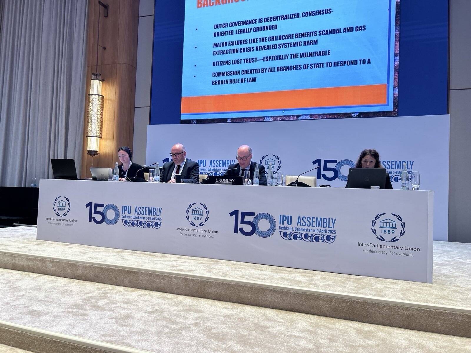 Remco Nehmelman, Griffier Eerste Kamer (tweede van links)