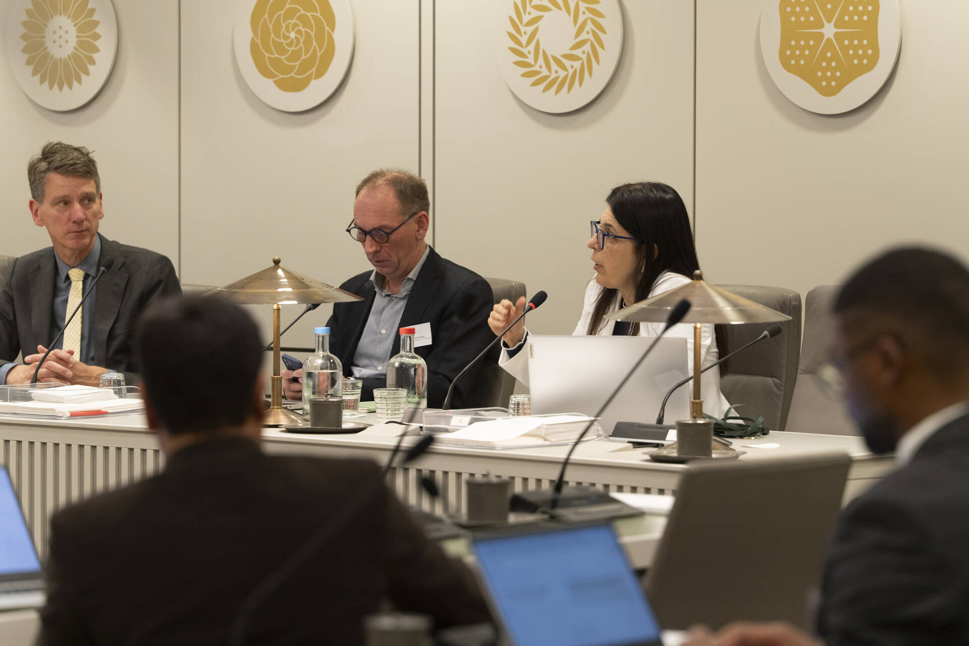 V.l.n.r.: Luuk van Luijk van de Eerste Kamer, Andy Williamson van het IPU Centre for Innovation in Parliament en Patricia Almeida  van de Kamer van Afgevaardigden van Brazilië