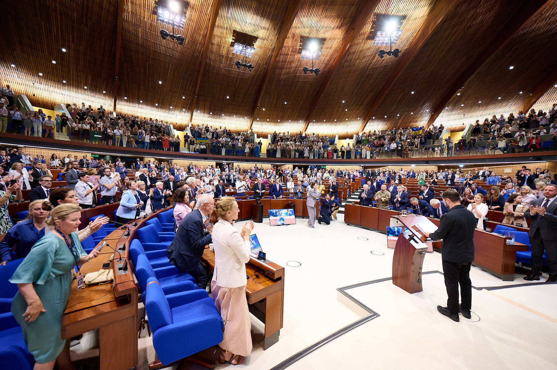 Staande ovatie voor president Zelensky