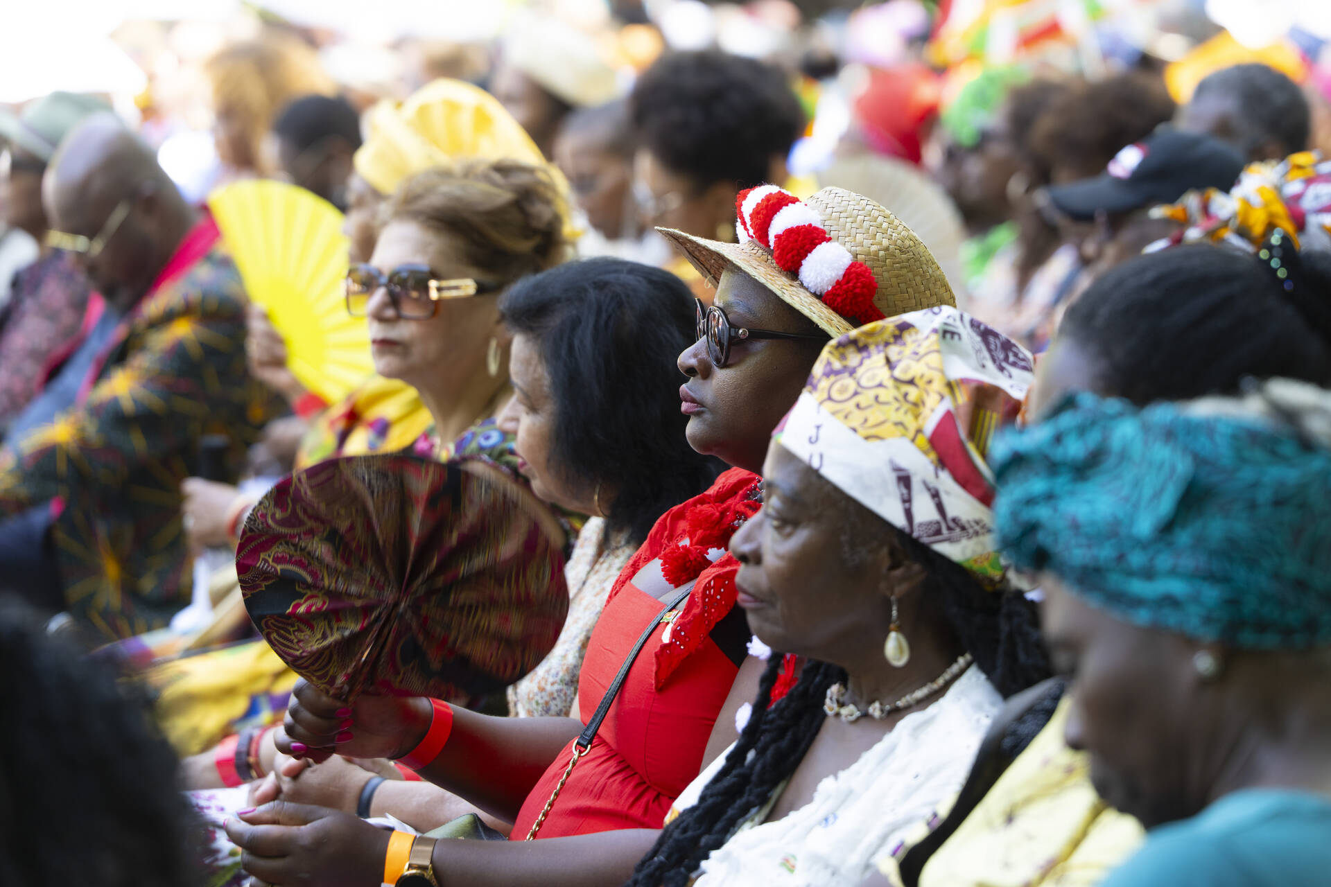 Op 1 juli 1863 nam Nederland een wet aan die de afschaffing van de slavernij regelde. Na een overgangsperiode kwam de daadwerkelijke afschaffing van de slavernij tien jaar later, in 1873.