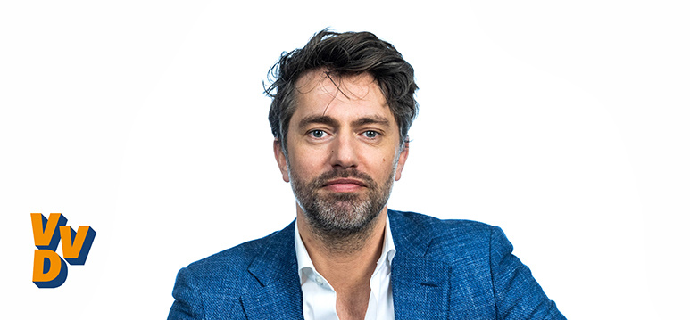 P.J.T. van Strien (VVD) 1